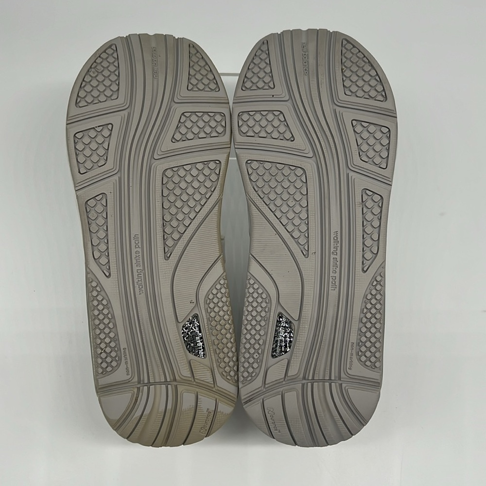 New Balance 928 Women's Hook and Loop White Leather Walking Comfort Shoe 6 - Picture 9 of 12
